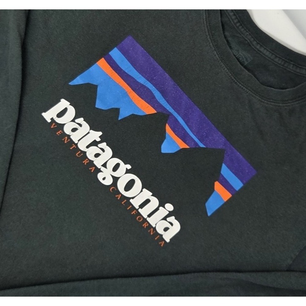 Patagonia Men's Medium‎ Green Long Sleeve T-Shirt Ventura California Graphic Tee